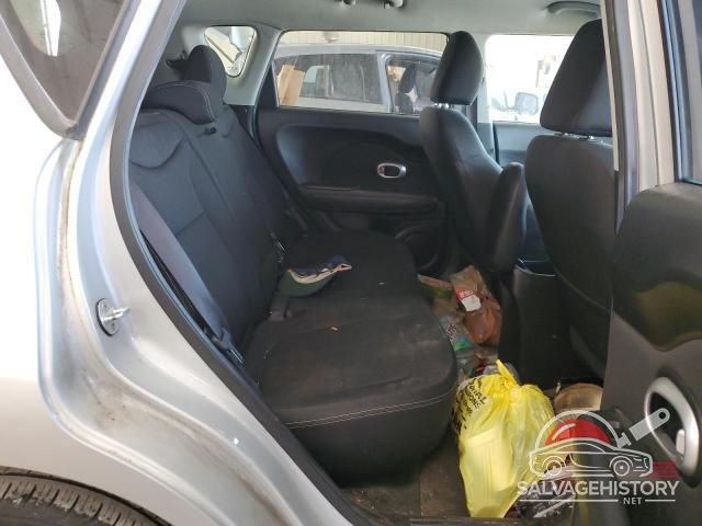 KNDJN2A26E7714277 2014 KIA SOUL photo no. 10