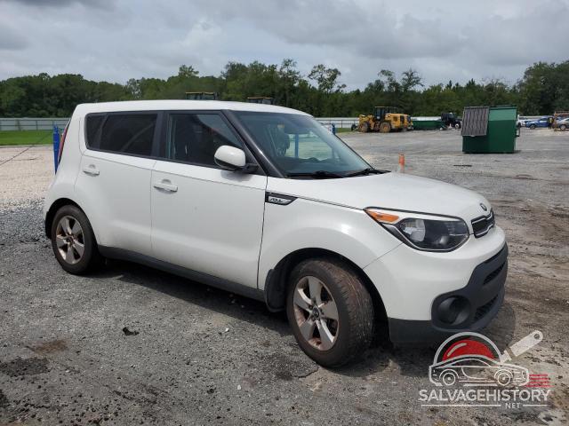 KNDJN2A20J7523478 2018 KIA SOUL photo no. 4