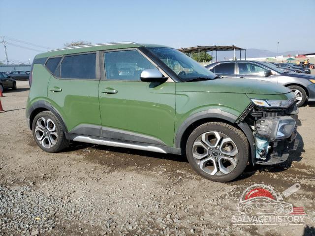 KNDJ23AU6L7041536 2020 KIA SOUL photo no. 4
