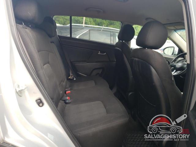 KNDPBCA21C7228370 2012 KIA SPORTAGE photo no. 11