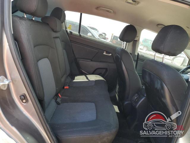 KNDPBCAC8F7684816 2015 KIA SPORTAGE photo no. 10