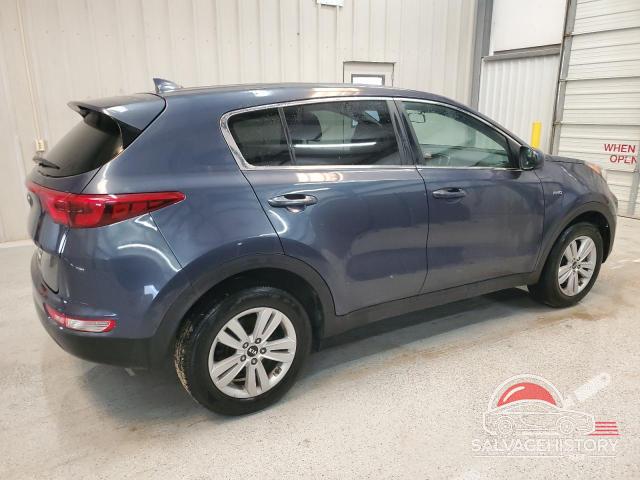 KNDPMCAC9J7350040 2018 KIA SPORTAGE photo no. 3