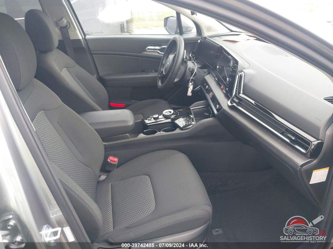 KNDPUCAG0P7105025 2023 KIA SPORTAGE HYBRID photo no. 5