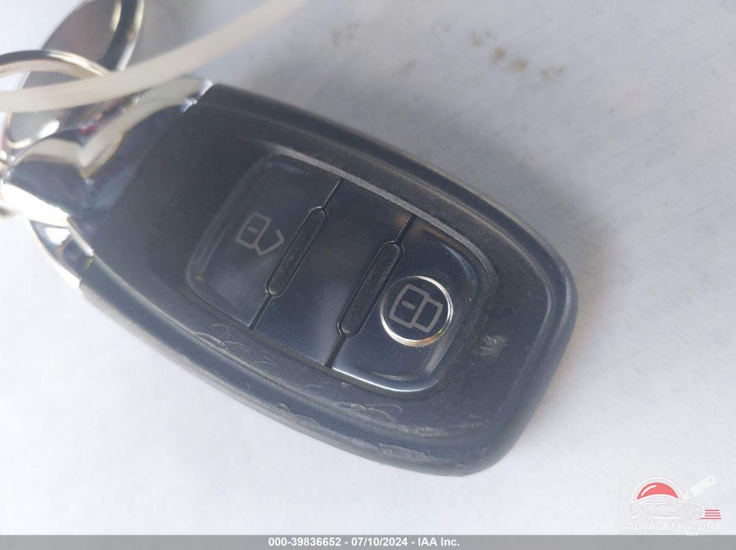 ZHWUT3ZD3HLA05682 2017 LAMBORGHINI AVENTADOR photo no. 11