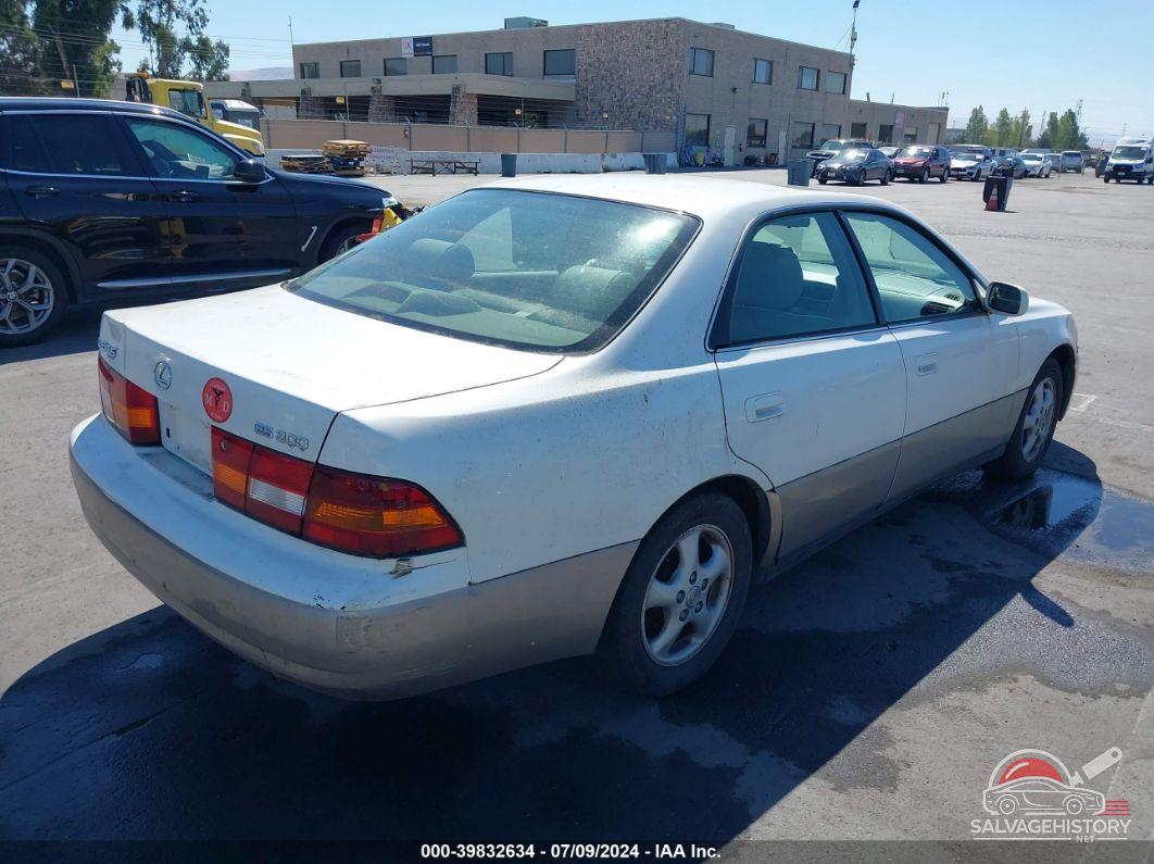 JT8BF28G9X5063498 1999 LEXUS ES 300 photo no. 4