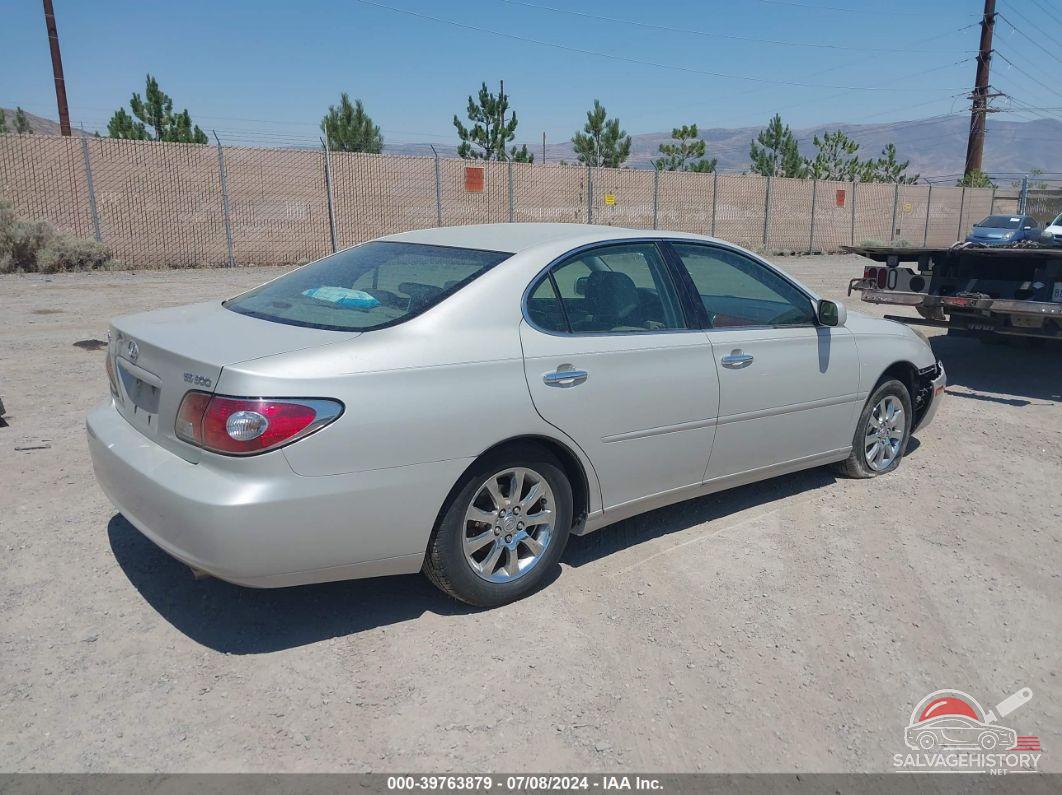 JTHBF30G925018622 2002 LEXUS ES 300 photo no. 4