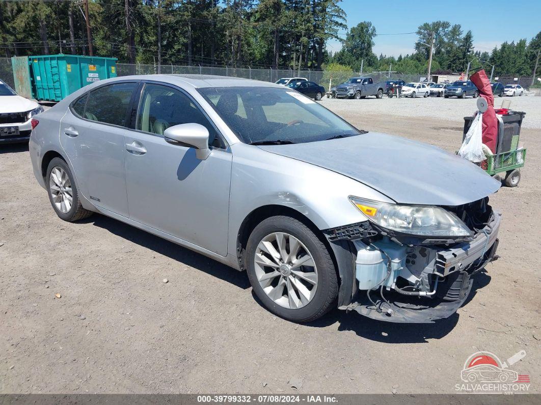 JTHBW1GG6D2029155 2013 LEXUS ES 300H photo no. 3