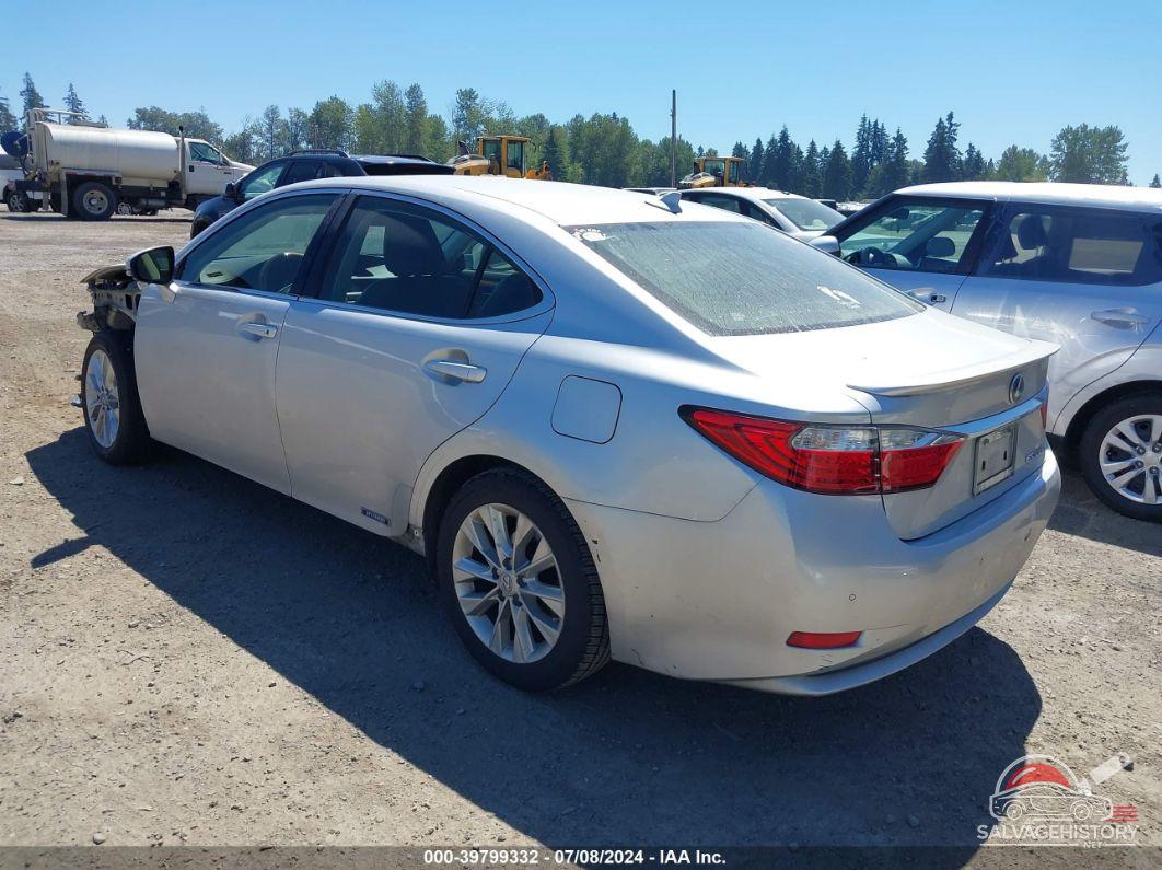 JTHBW1GG6D2029155 2013 LEXUS ES 300H photo no. 3