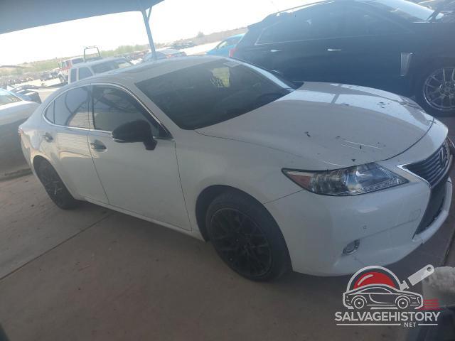 JTHBK1GG0F2163514 2015 LEXUS ES350 photo no. 4
