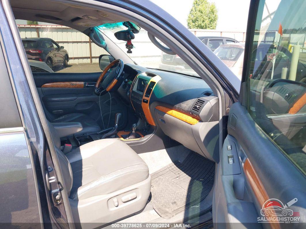 JTJBT20XX30010528 2003 LEXUS GX photo no. 5
