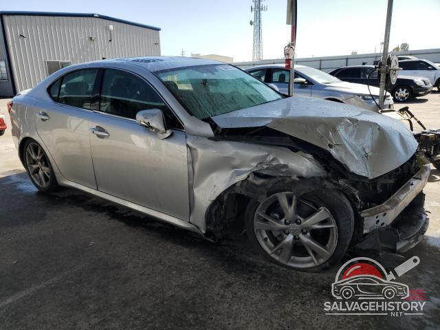 JTHBF5C27A5127039 2010 LEXUS IS photo no. 4