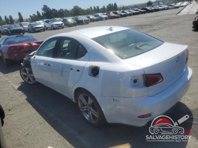 JTHBF5C29B5148332 2011 LEXUS IS photo no. 2