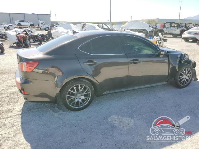 JTHCF5C29C5060094 2012 LEXUS IS photo no. 3