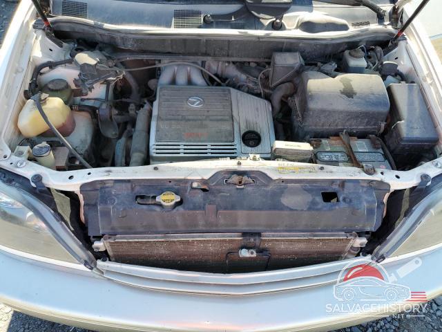 JT6HF10U4Y0112748 2000 LEXUS RX300 photo no. 11