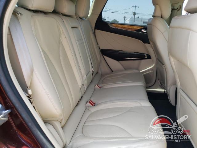 5LMCJ2C91GUJ30929 2016 LINCOLN MKC photo no. 11