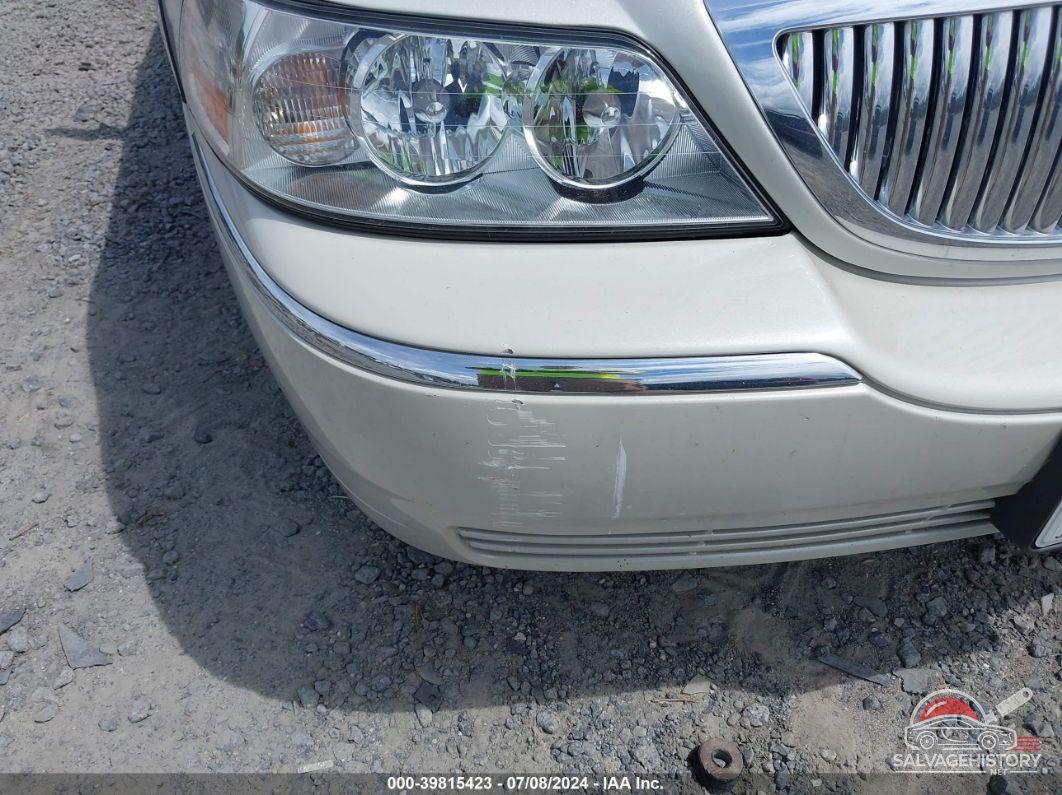 1LNHM83W14Y679821 2004 LINCOLN TOWN CAR photo no. 6