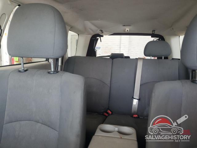 4F2CZ02Z28KM22480 2008 MAZDA TRIBUTE photo no. 10