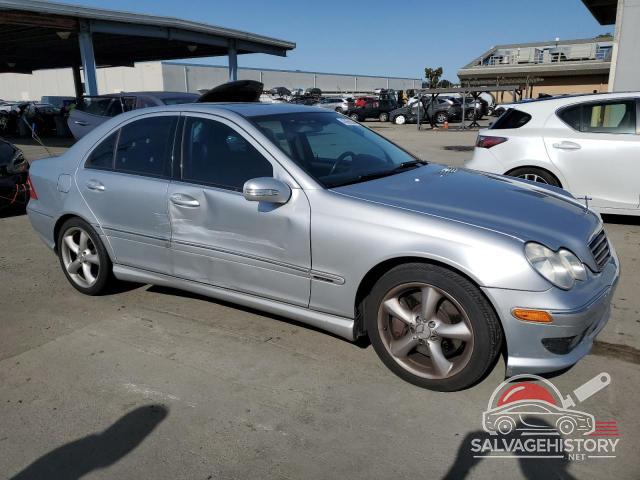 WDBRF52HX6A887050 2006 MERCEDES-BENZ C-CLASS photo no. 4