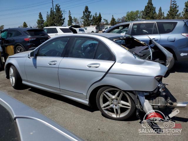 WDDGF5EB6AR104600 2010 MERCEDES-BENZ C-CLASS photo no. 2