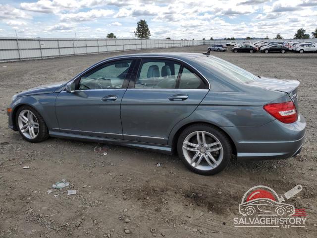 WDDGF8BB4CR212884 2012 MERCEDES-BENZ C-CLASS photo no. 2