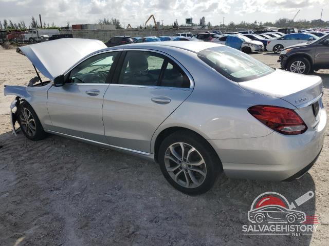 55SWF4KB3FU062872 2015 MERCEDES-BENZ C-CLASS photo no. 2