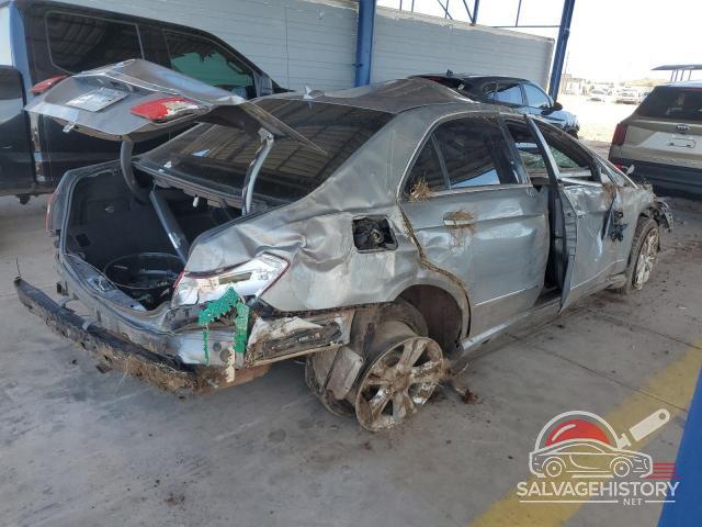 WDDHF5KB1DA718398 2013 MERCEDES-BENZ E-CLASS photo no. 3