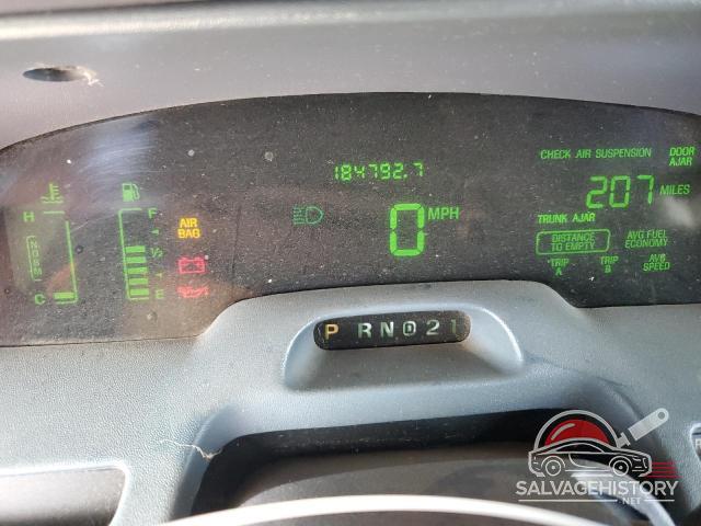 2MEFM75W5YX616745 2000 MERCURY GRMARQUIS photo no. 9