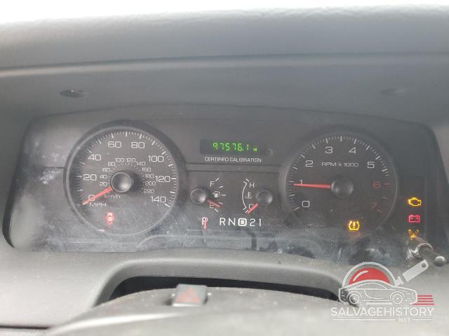 2MEFM74V18X607727 2008 MERCURY GRMARQUIS photo no. 9