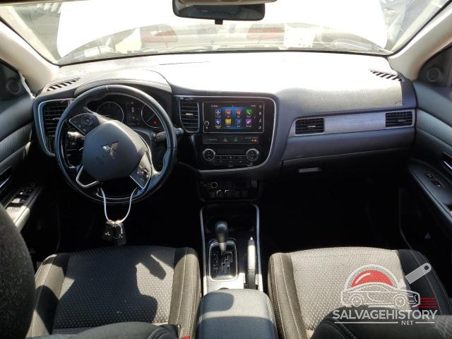 JA4AD3A33HZ028119 2017 MITSUBISHI OUTLANDER photo no. 8