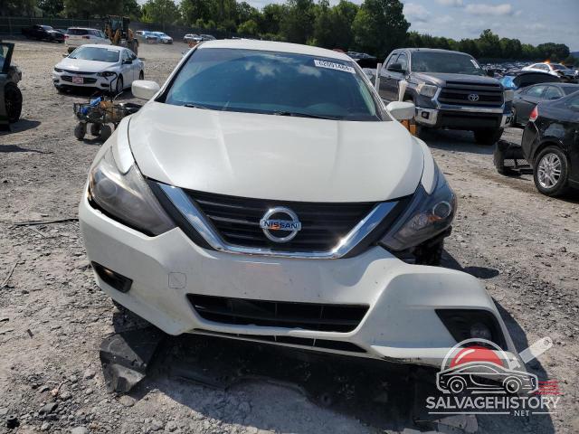 1N4AL3AP6JC112901 2018 NISSAN ALTIMA photo no. 5