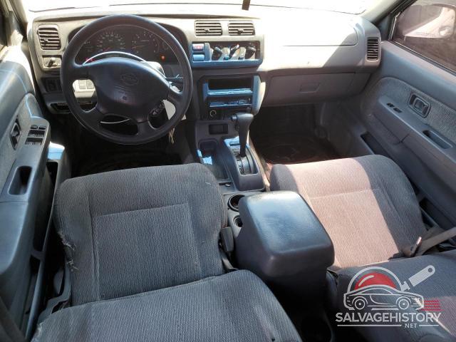 1N6ED27T8YC333138 2000 NISSAN FRONTIER photo no. 8