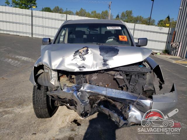 1N6AA07A94N513267 2004 NISSAN TITAN photo no. 5