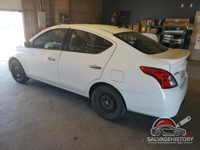 3N1CN7AP3GL852040 2016 NISSAN VERSA photo no. 2