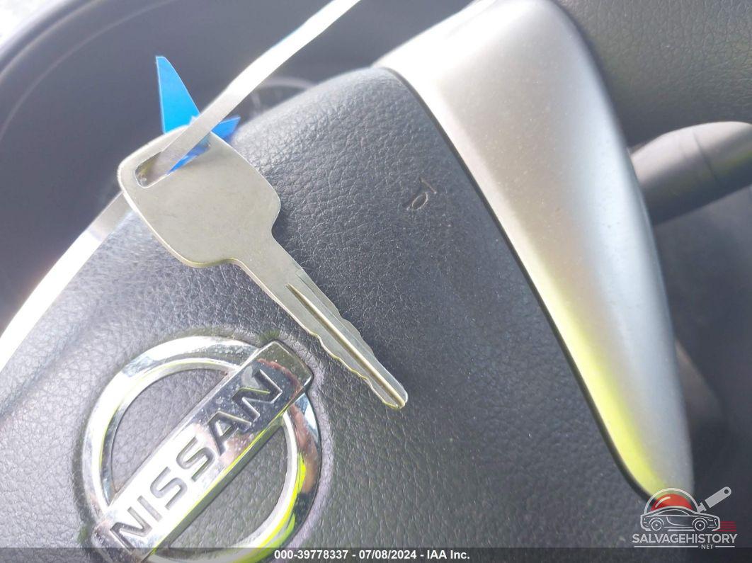3N1CN7AP0HL832152 2017 NISSAN VERSA photo no. 11