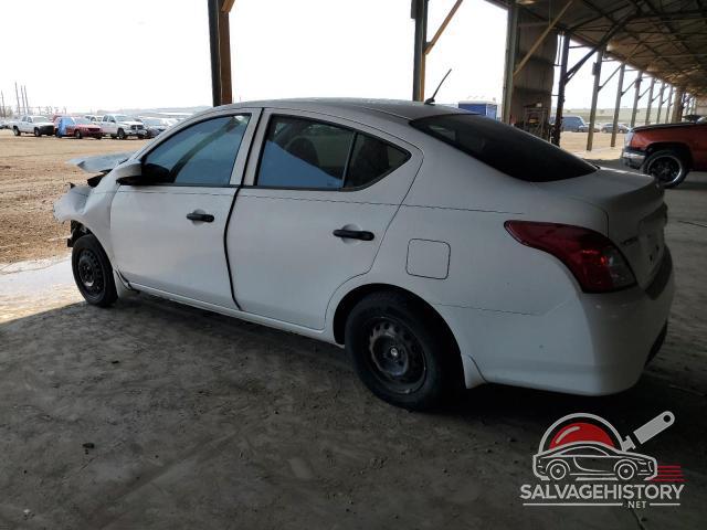 3N1CN7AP5HL823320 2017 NISSAN VERSA photo no. 2