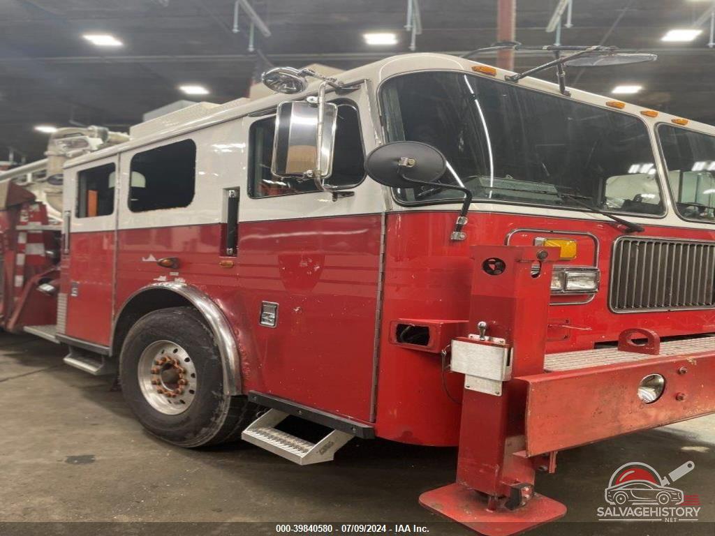 1F9HG38J21CST2079 2001 SEAGRAVE FIRE APPARATUS SEAGRAVE photo no. 2