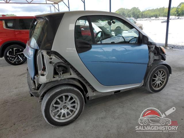 WMEEJ3BA4DK598339 2013 SMART FORTWO photo no. 3