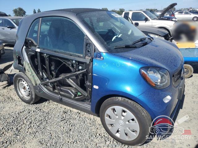 WMEFJ9BA5KK370600 2019 SMART FORTWO photo no. 4