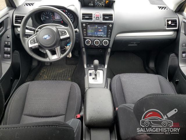 JF2SJAGCXJH525308 2018 SUBARU FORESTER photo no. 8