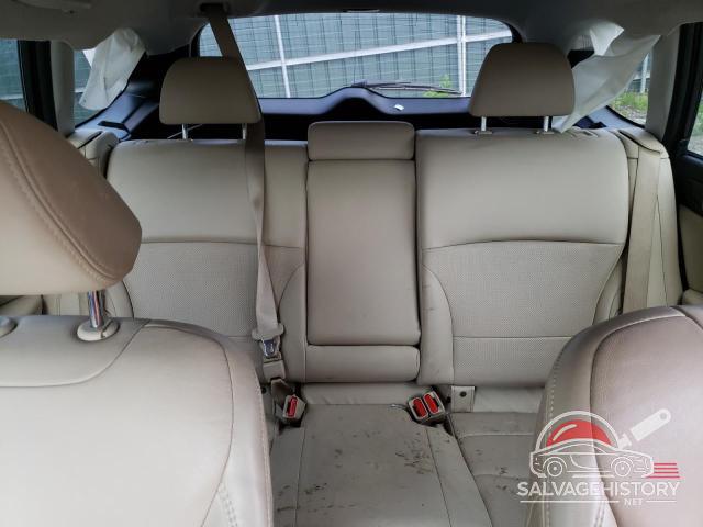 4S4BSAJC1K3326372 2019 SUBARU OUTBACK photo no. 10