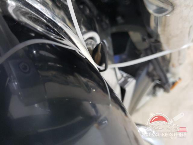 JS1VS55A962112320 2006 SUZUKI BOULEVARD photo no. 8