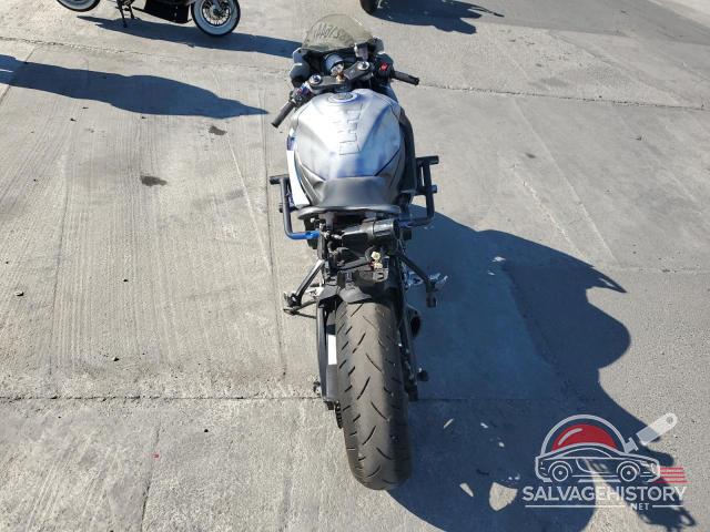 JS1GR7KAX72114292 2007 SUZUKI GSXR750 photo no. 4