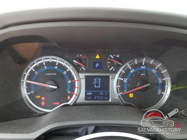 JTEBU5JR7H5417679 2017 TOYOTA 4RUNNER photo no. 9