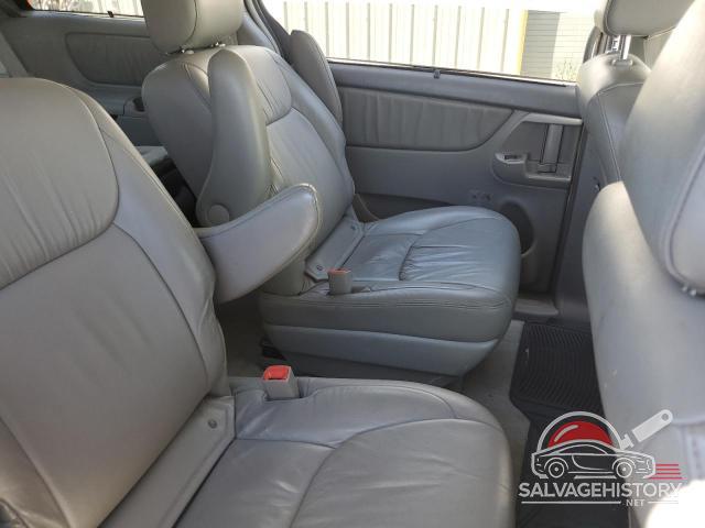 5TDYK4CC9AS342653 2010 TOYOTA All Models photo no. 11