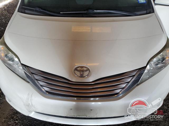 5TDYZ3DC0HS812549 2017 TOYOTA All Models photo no. 12