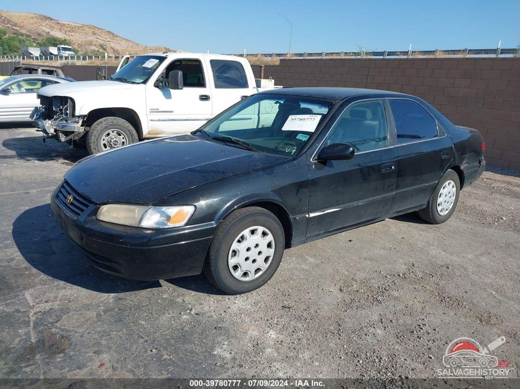 JT2BG22K5W0126094 1998 TOYOTA CAMRY photo no. 2