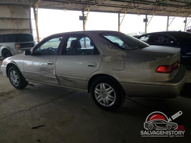 4T1BG22K9YU761687 2000 TOYOTA CAMRY photo no. 2