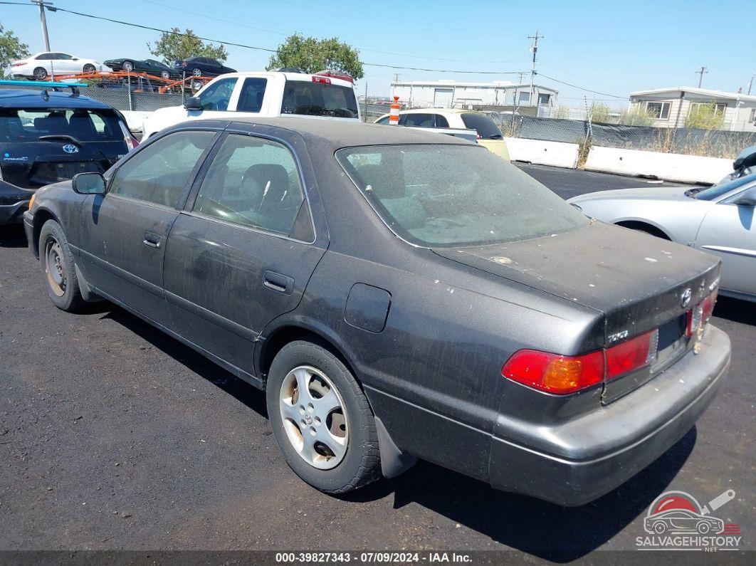 JT2BF22K2Y0261359 2000 TOYOTA CAMRY photo no. 3