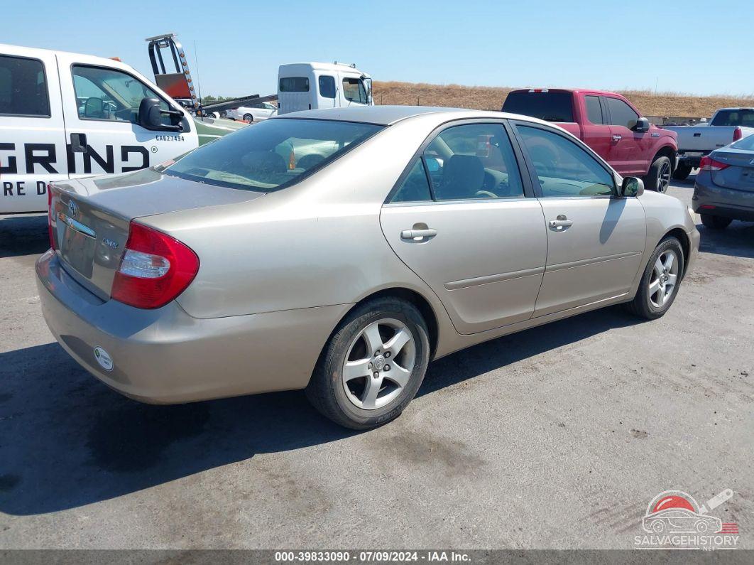 JTDBE32K720016841 2002 TOYOTA CAMRY photo no. 4