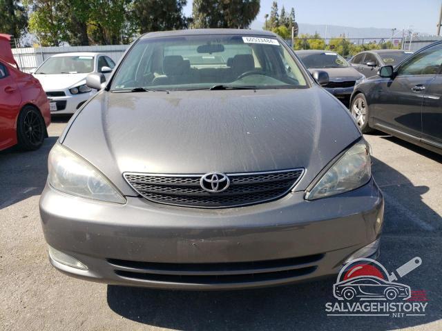 4T1BF32K63U562839 2003 TOYOTA CAMRY photo no. 5